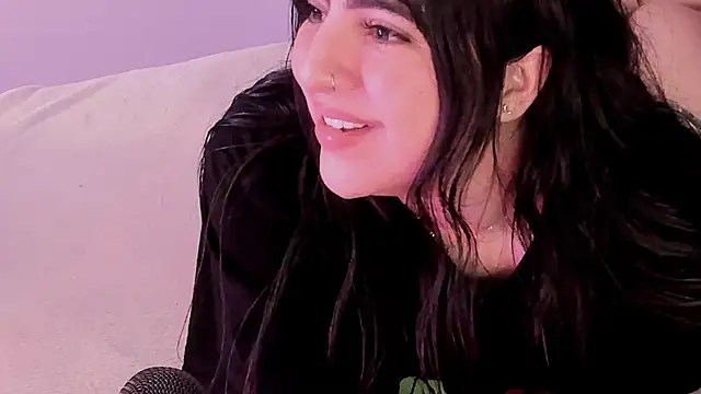 Camila_Matinez_'s cam snapshot