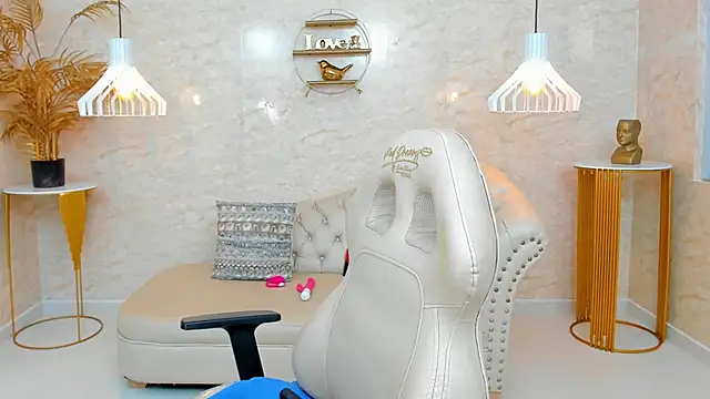 LYA_SWEETX live sex cam