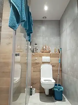 Vintermelon2 live sex cam