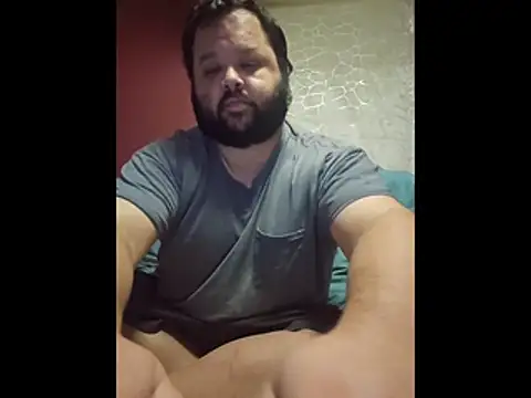 Strongbutgentle36 live sex cam