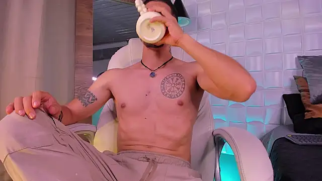 AlejandroStormm's cam snapshot