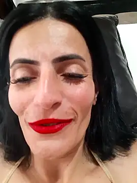 Gecenin_Kralicesi live sex cam