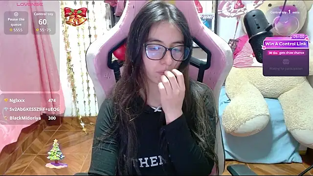 Maggie_Fox3's cam snapshot