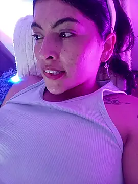 Fox_Roxxan's cam snapshot