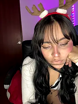 salome_polaniiee's cam snapshot