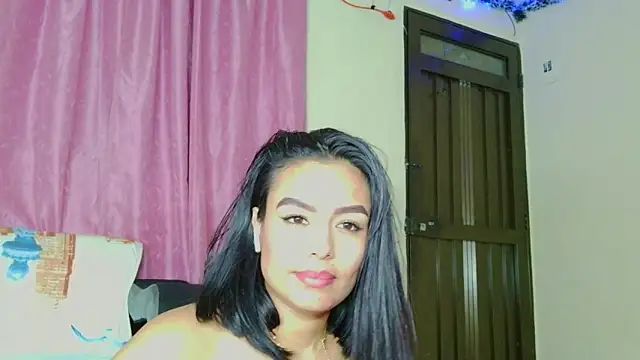 joyshe__vergara's cam snapshot