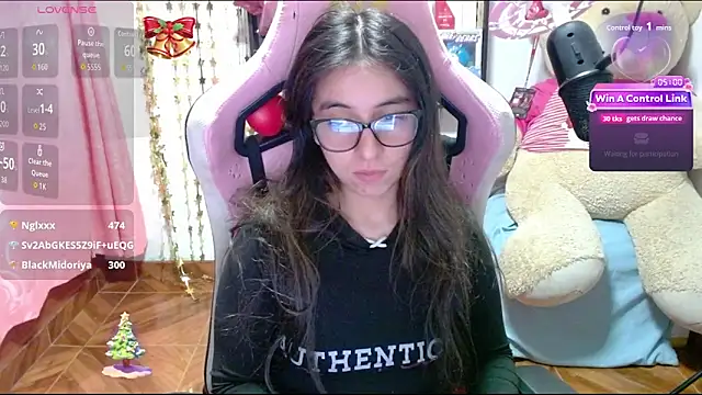 Maggie_Fox3's cam snapshot