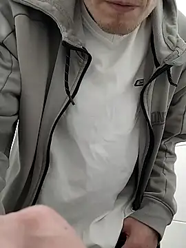 CrookedBunk3527 live sex cam