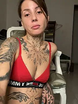 Izy_cute_ live sex cam