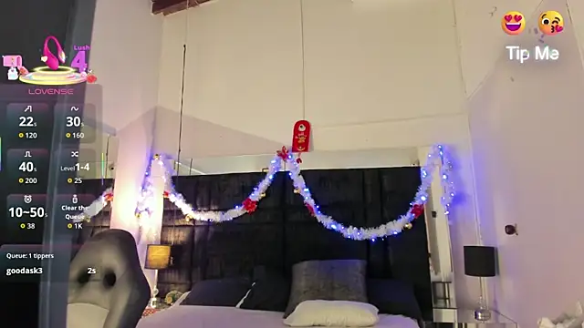 MayaCurvy's cam snapshot