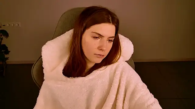 AliceCUNTach's cam snapshot