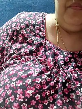 tamilthanushri's cam snapshot