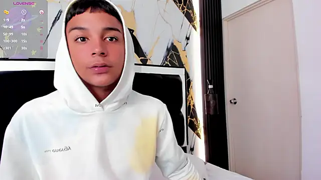 Seductivo_jr live sex cam