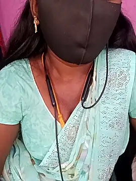 tamilammukuttyy live sex cam
