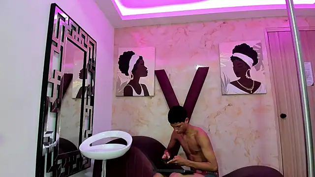 DIAMOND_BLACKS live sex cam