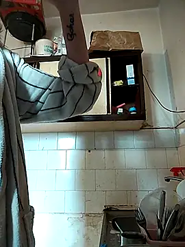 SheTheDeeevil's cam snapshot