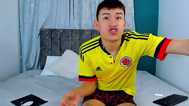 Nicolas_Torres_'s cam snapshot