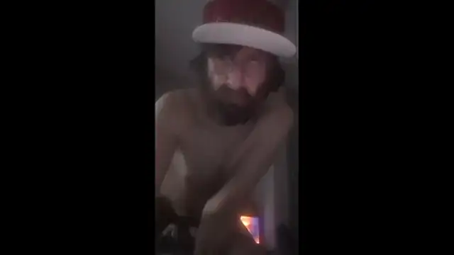 Bottomslut4tops84 live sex cam