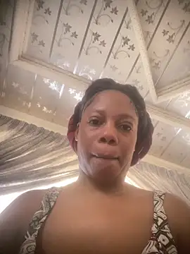 NAUGHTYSHALOTXX live sex cam