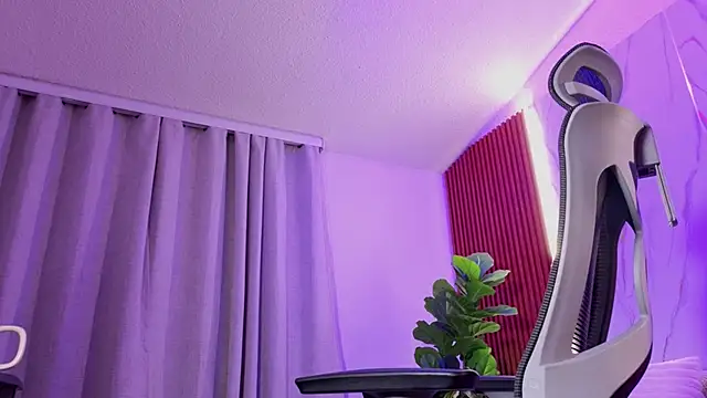 lucyvg's cam snapshot