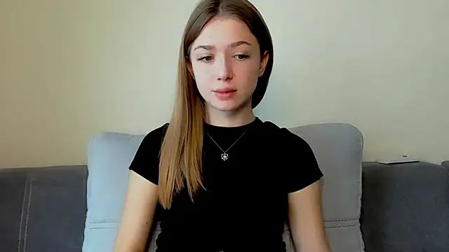 ElleLuv_'s cam snapshot