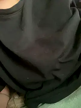 Mersedas00's cam snapshot