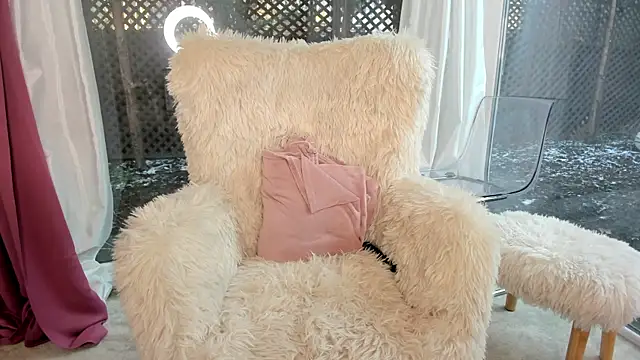 Mia__Milan's cam snapshot