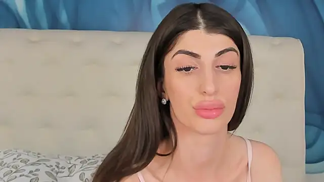 SkinnyDolly's cam snapshot