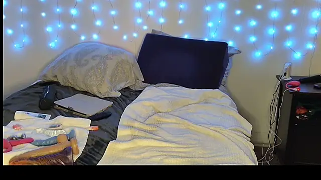 luvely_gurl's cam snapshot