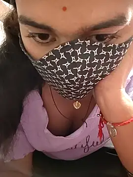 Cut_madhuri's cam snapshot