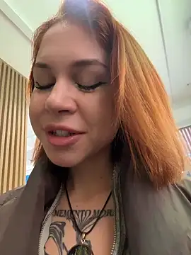 RosieSecret live sex cam