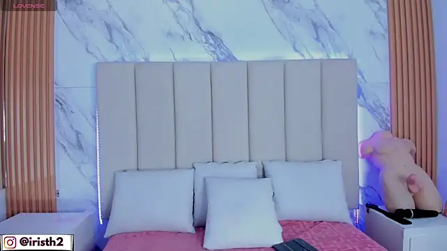 Iris_Thompson_'s cam snapshot