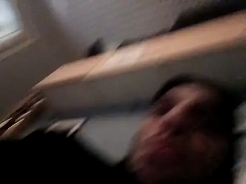 hotguy71000's cam snapshot