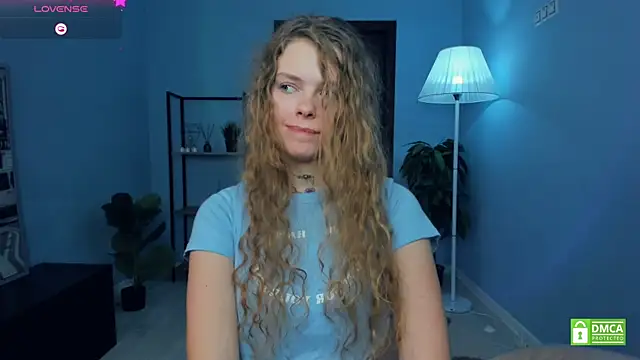 RayaNenlia live sex cam