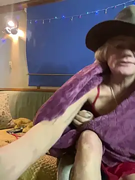 ladyboatlady live sex cam