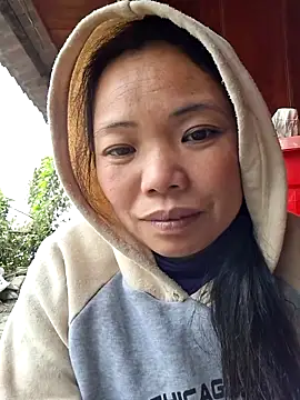 miomio-12 live sex cam