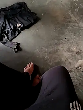 Outdoor_backup live sex cam