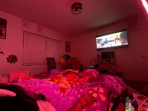 VixenCapri's cam snapshot