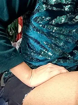 Ruhi_07's cam snapshot