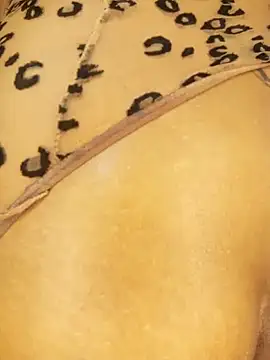 viola-ass-hot's cam snapshot