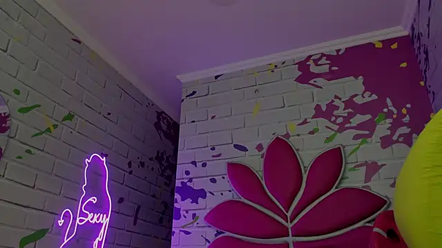 ValerySkinnyy's cam snapshot