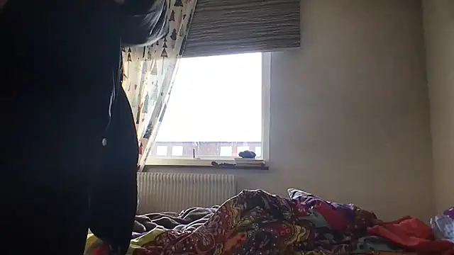 MeluaMauritius's cam snapshot