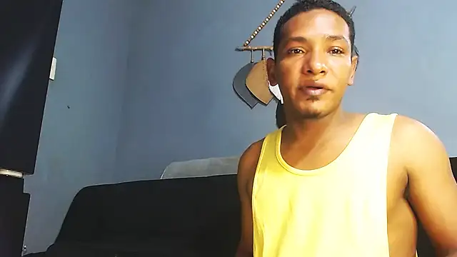 Grandeygruesa1 live sex cam