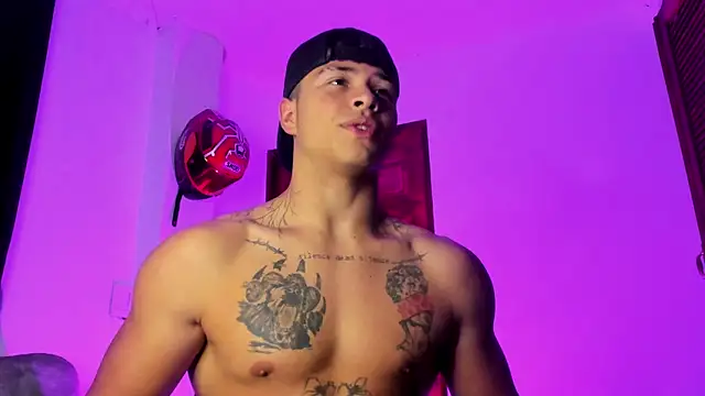 Dominic_Biker__ live sex cam