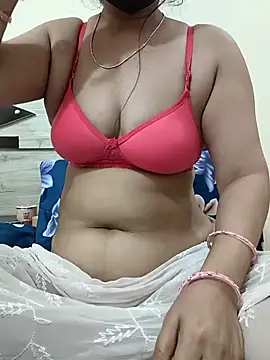 SpicyQueenX69 live sex cam