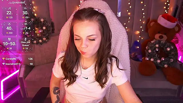 LexxxyJoy live sex cam