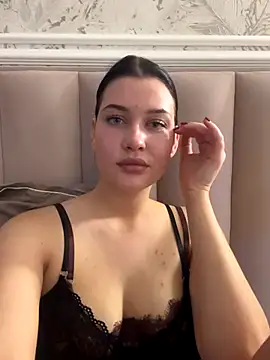 KikiWatson's cam snapshot