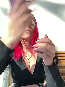 RiriRoseey live sex cam