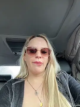 June695_'s cam snapshot