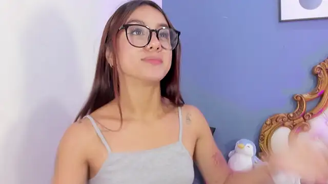 AlanaJones1 live sex cam